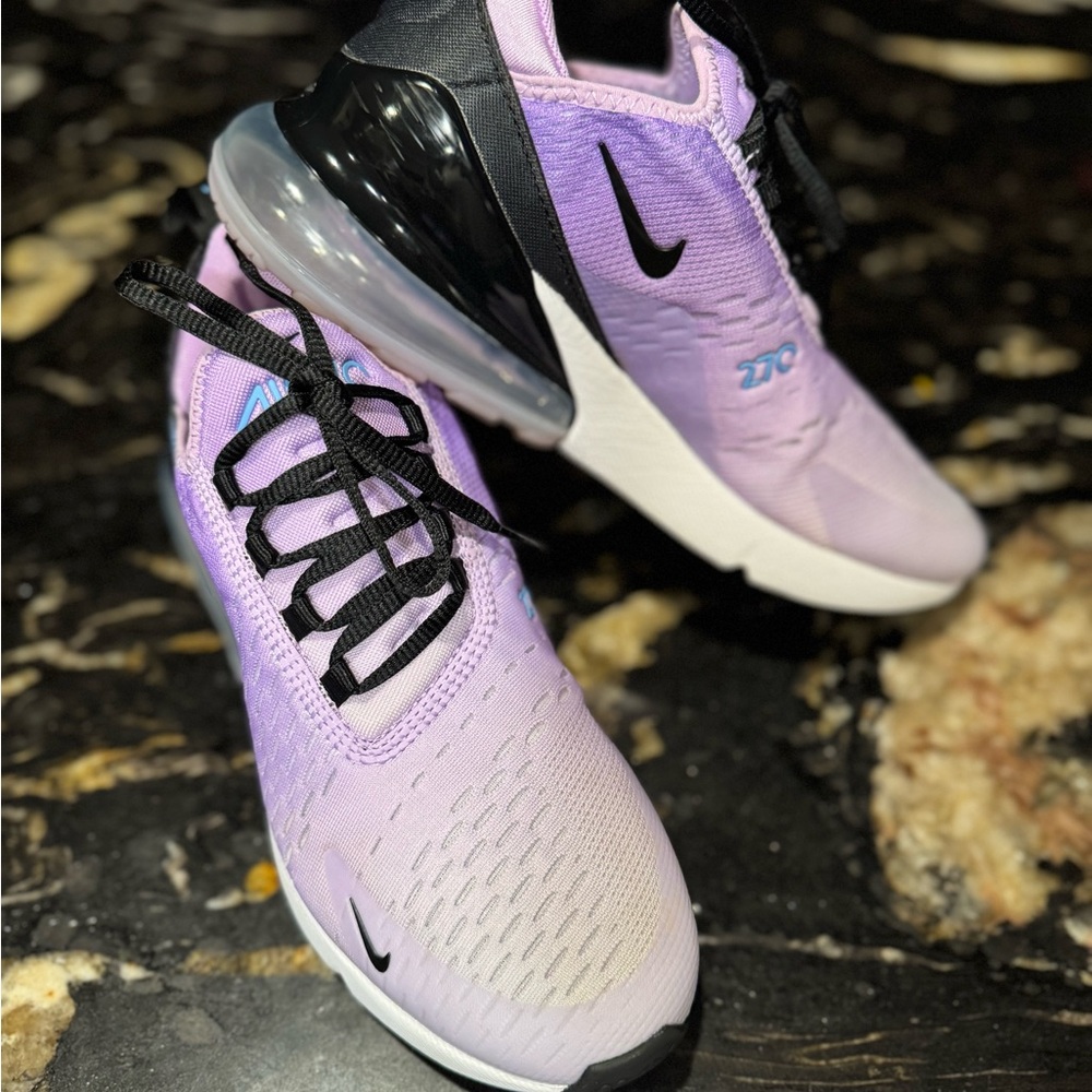 Nike Air Max 270